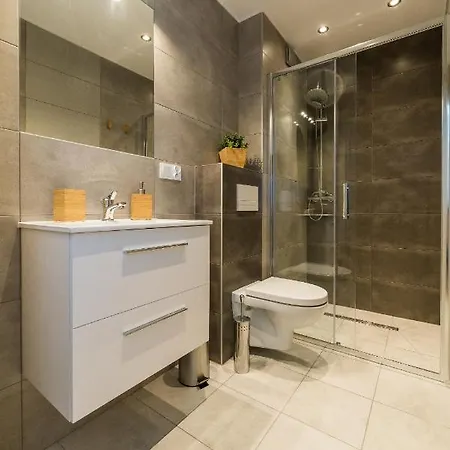 House Kwatera prywatna *