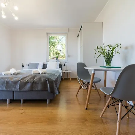 Kwatera prywatna House *