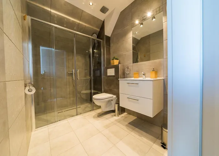 House * カルビア